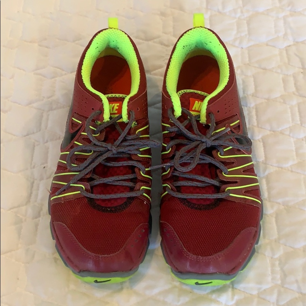 Nike cross trainers
